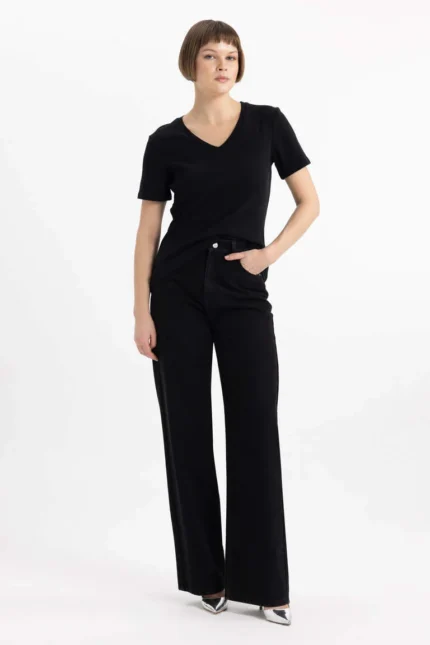 Slim Fit V Yaka Kısa Kollu Kısa Kollu Tişört
