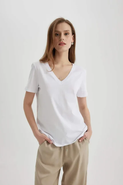 Regular Fit V Yaka Kısa Kollu Kısa Kollu Tişört