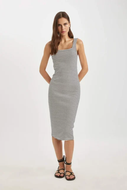 Bodycon Kare Yaka Çizgili Fitilli Kaşkorse Askılı Midi Elbise